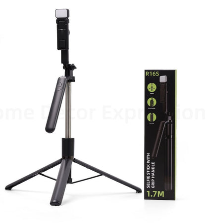 R16S SELFIE WITH TRIPOD