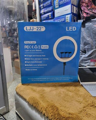 22" Ring Light